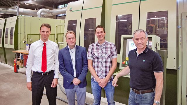 The right chemistry: De Groot Sales Director Frank Meenderink, Hebo Director Norbert Kuipers with Technical Manager Dennis Roordink and Klaus Müller, Head of Marketing and Communication at WEINIG The right chemistry: De Groot Sales Director Frank Meenderink, Hebo Director Norbert Kuipers with Technical Manager Dennis Roordink and Klaus Müller, Head of Marketing and Communication at WEINIG