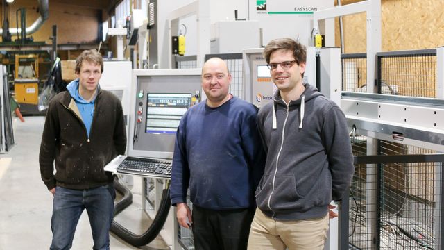 Glulam production at the push of a button: The bosses at Stabilame have found an intelligent solution. Glulam production at the push of a button: The bosses at Stabilame have found an intelligent solution.